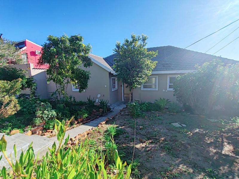 To Let 3 Bedroom Property for Rent in Walmer Estate Western Cape